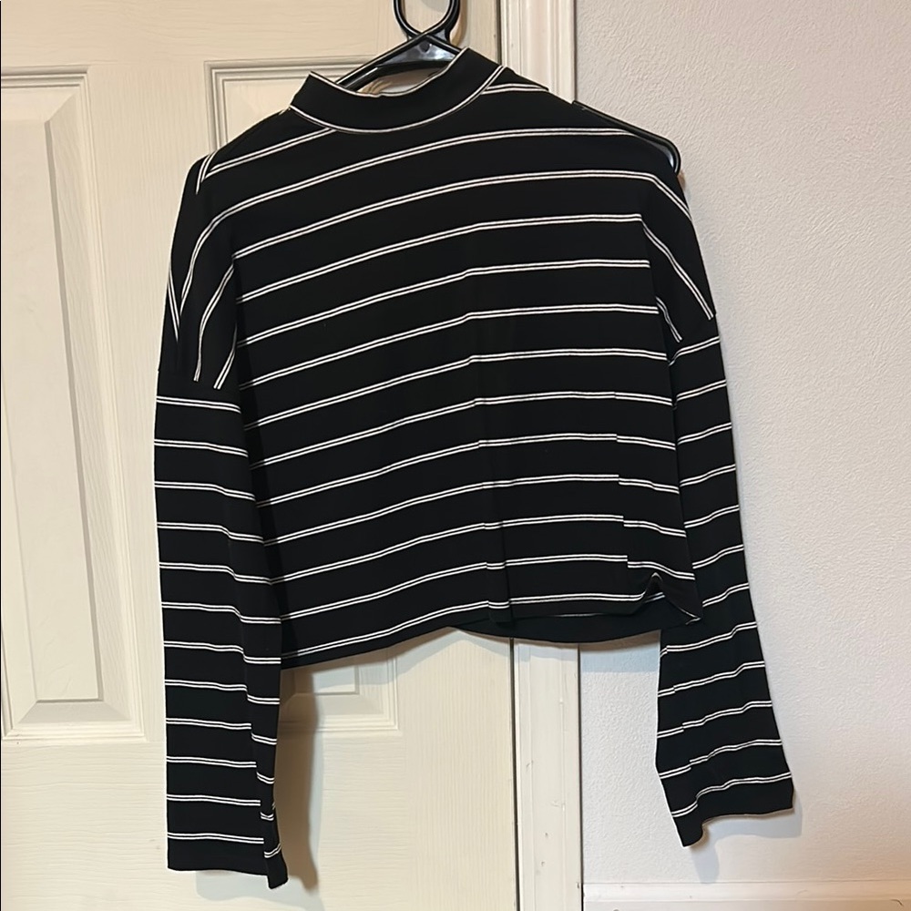 Black and White Striped Women's Cropped Top with Mock Neck